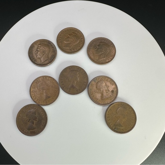 1950s Canadian Penny Set – 8 Coins – George VI to Early Elizabeth II – Vintage - Picture 4 of 11